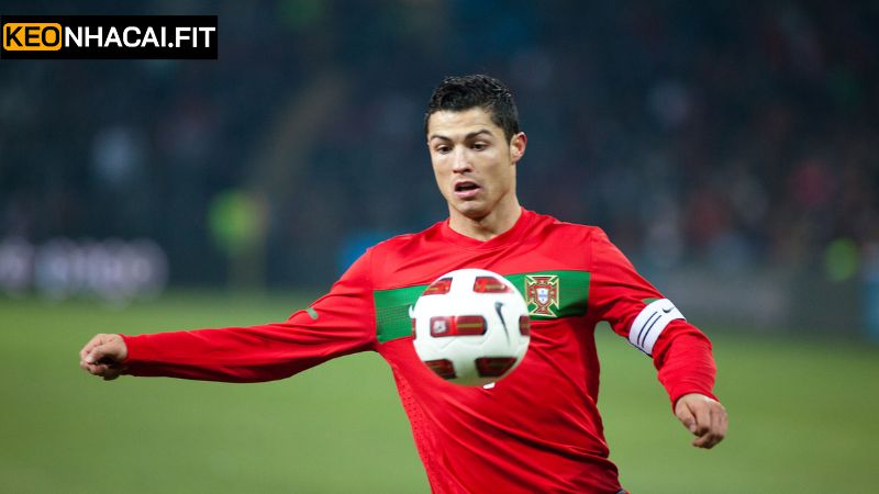 Những phong cách thi đấu Cristiano Ronaldo là ai đáng để học hỏi